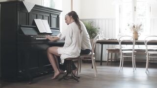 Stacy Cruz - The Piano (1)