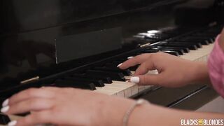 Nia Bleu - BlacksOnBlondes