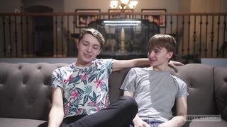 La Premiere Fois De Brandon Wells Jacob Hansen Brandon Wills (1)