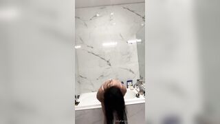 Mia Khalifa Nude Nipple Slip OnlyFans Livestream Leaked