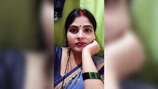 My stepsister finally agreed to show saree navel