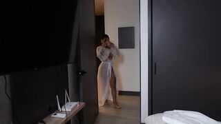 Masked Thief Breaks Into The House Of The Incredible Mariana Martix And She