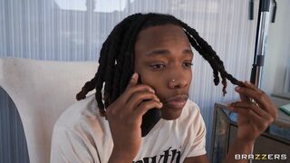 Trimzz: Episode 1 - Lila Hayes