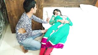 Naukar malkin ke uper Chad gya aur pel diya