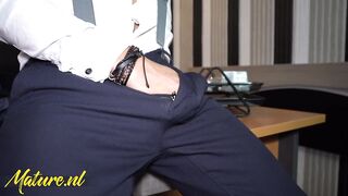 Mature Midget Sara One Gets Fucked In The Air By Toyboy Cris Angelo