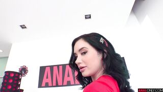 Paging Gia’s Ass - Analonly