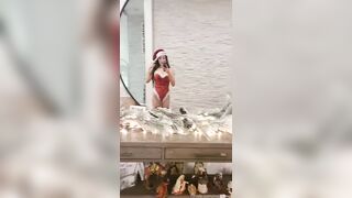 Indiefoxx Christmas Lingerie Dance OnlyFans Video Leaked