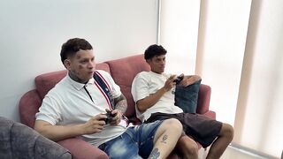 While my husband plays with his best friend on the play, I take the opportunity to seduce him and he ends up me hard.