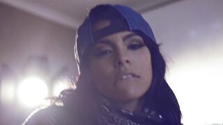 White Room With Luna - Luna Star