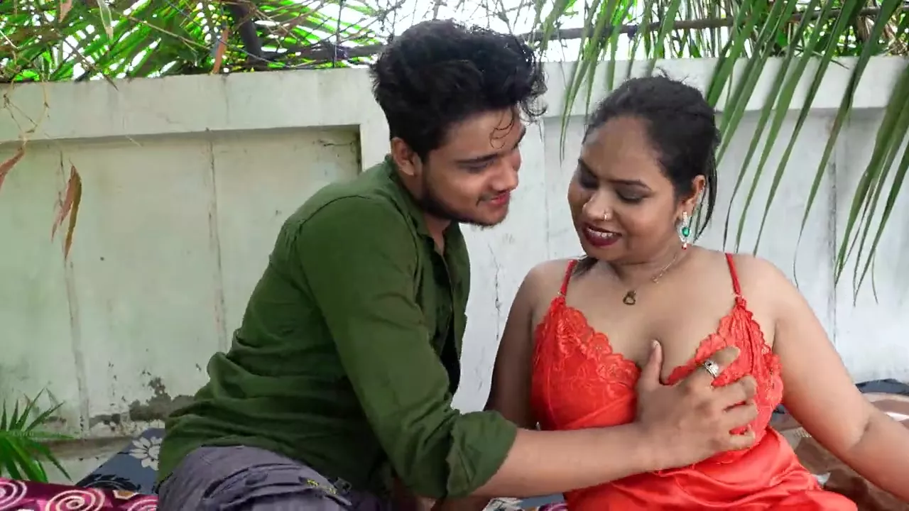 Indian Stranger Girl Agree for Sex for Payment - Private Fucking with Native Sounds