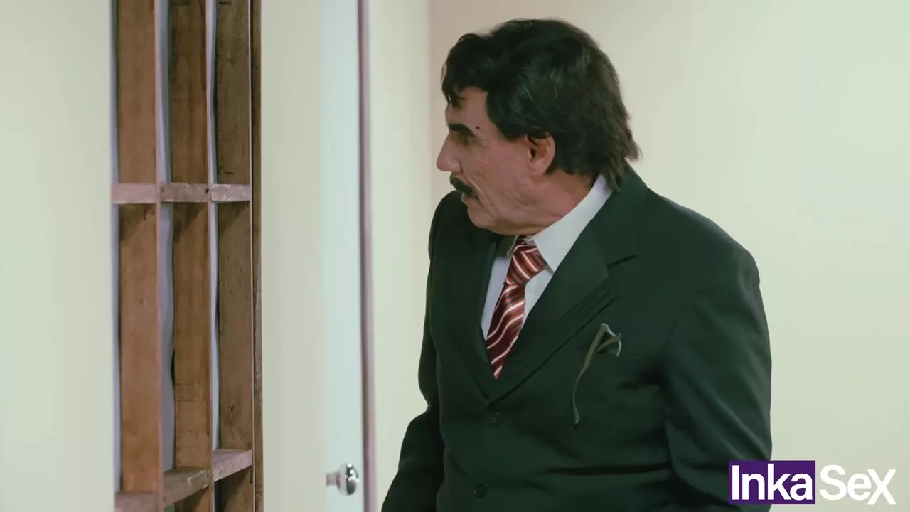 Ruth Chavarri in a captivating scene