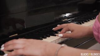 Entertains Herself With Lexington's Cock - Nia Bleu