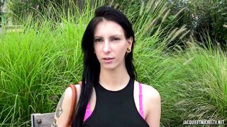 Analeya, 19 Ans, Serveuse Dans Le Perigueux