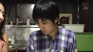 Lost Auntie, Uncle Threesome. JUFE252RM - Yuri Honma