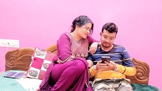 Jab aged teacher ko sara hua pussy fuck karte hain koi student,, thokta hain apne big penis se