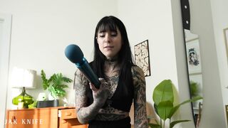 Sneaky sex with my sister's hot tatted BFF - Awlivv