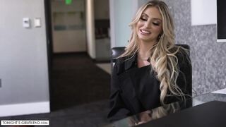 Busty Blonde Porn Star Kayley Gunner Gives Fan Her - Kayley Gunner