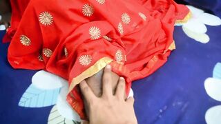 My Mom Best Friend Come To Me And Offer Me To Have Sex With Her