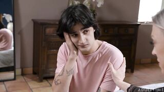 Dee Williams 2 - MommysBoy