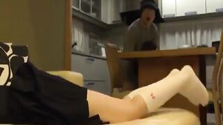 Mis vecinos me violan delante de mi Esposo y me encanta