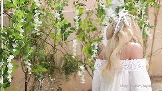 Beautiful courtesan enjoying two cocks at the same time