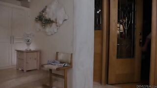 My Girlfriends Sis Is An Exhibionist 2Kate BloomDevilsfilm ????