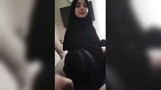 Ukhty Cantik