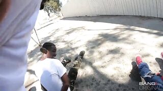 A female policeman had sex with detained guys.Sheena Ryde ????