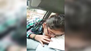 Cute Desi Chasmish Gf Ne Bf Ka Lund Chusa Aur Hath Se Hilaya