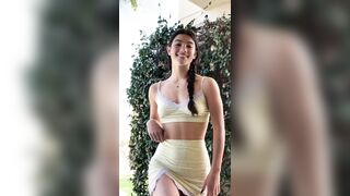 Charli D'Amelio Sexy Midriff Skirt Dance Video Leaked