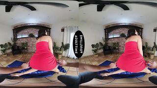 UP CLOSE VR - Perfect Girl Gal Ritchie Licks Your Cum From Her Pussy After Hot Sex POV