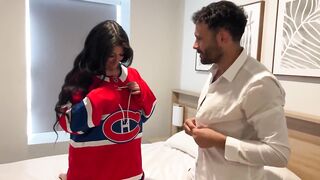 Mia, 31 Ans, Québécoise Et Fan De Hockey Sur Glace