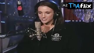 Erika Smith Sexy Scene in The Howard Stern Show