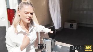 Truck Trap - Jade Jadore