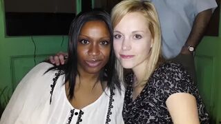 Tivi & Carrie Blowjob