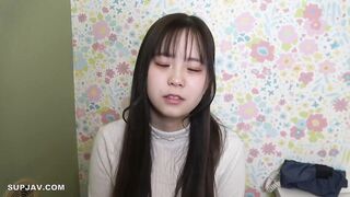 色白で小動物系の子が初めてのハメ撮り。①