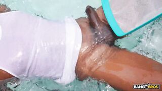 BigTitsRound Asses Selina Garcia The Pool Boy Needed A Push