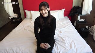 中●教師の人生2人目のSEX。初めての潮吹き、顔射、生、中。この作品にすべてが収録されています。