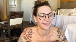 SNEAKY HOTEL LINK WITH EX | CAUGHT BY WINDOW WASHERS | REAL AMATEUR HOOKUP