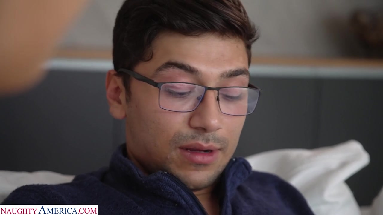 My Sister's Hot Friend - Paisley Porter