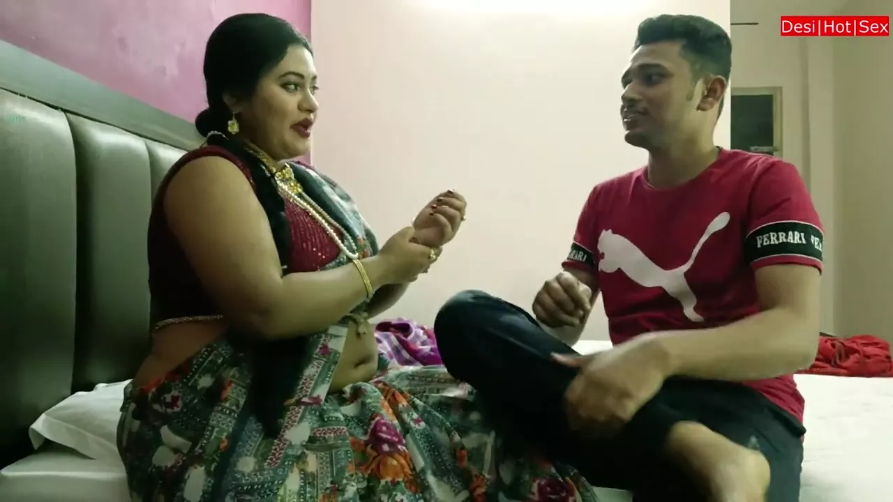 Desi Hot Couple Softcore Sex! Homemade Sex With Clear Audio pic