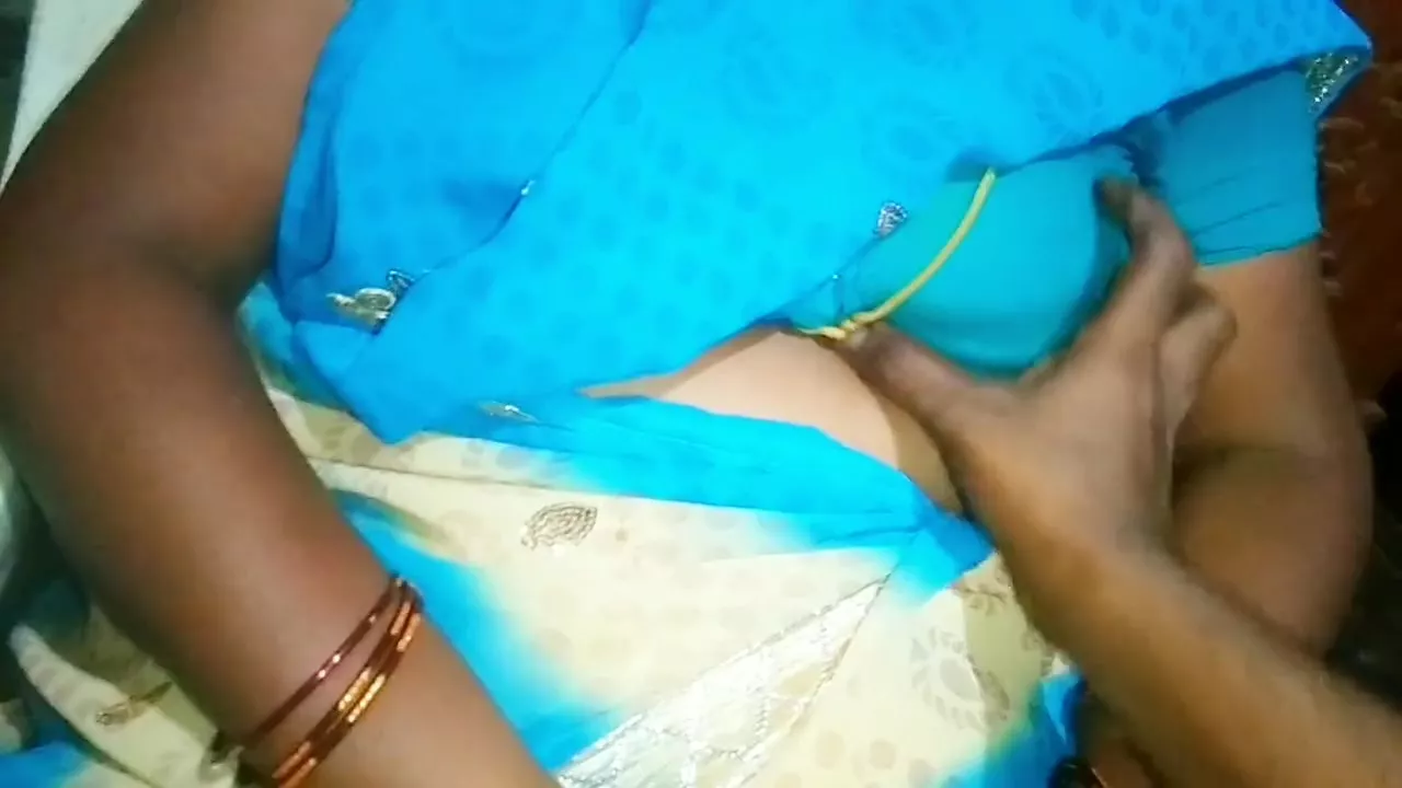 Indian aunty boobs press