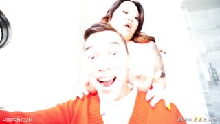 BrazzersExxtra - Selfie Slut Needs Some Help - Tokyo Leigh, Juan El Caballo Loco